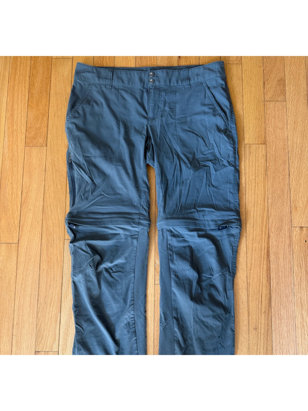 Columbia convertible zip off hiking pants- Soft Stretch Fabric